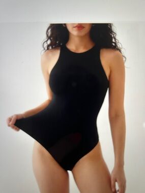 NWT ReoRia Sleeveless Black Body Suit Size M